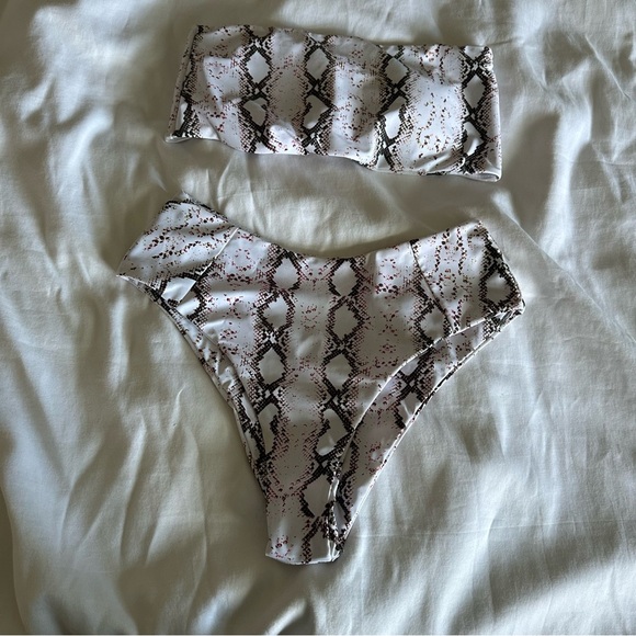 Two Piece Patterned Bikini Set - Picture 1 of 9
